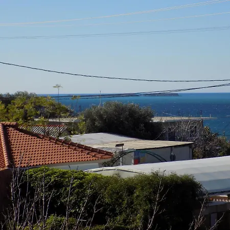 شقة Jerry's Lassi