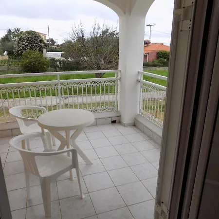 Jerry's Lassi Daire *